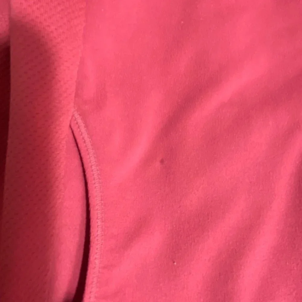 Columbia‎ Titanium Athletic Hoodie with Full Zipper Closure, Size XS Coral Color